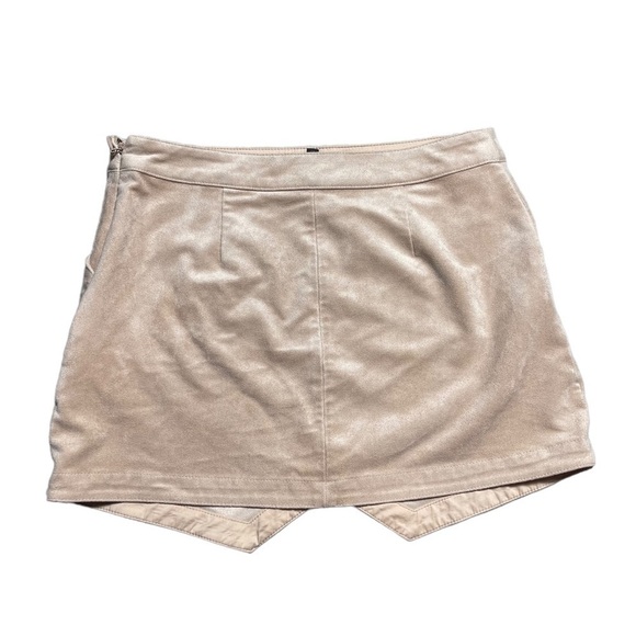 BCBGMAXAZRIA Faux Suede Skirt in Bare Pink 04 - Picture 9 of 9